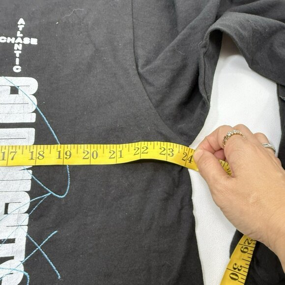 Shaka Cold Nights Tour Tshirt Sweatshirt Men Size XL Concert Band Music Heavy - Picture 11 of 12